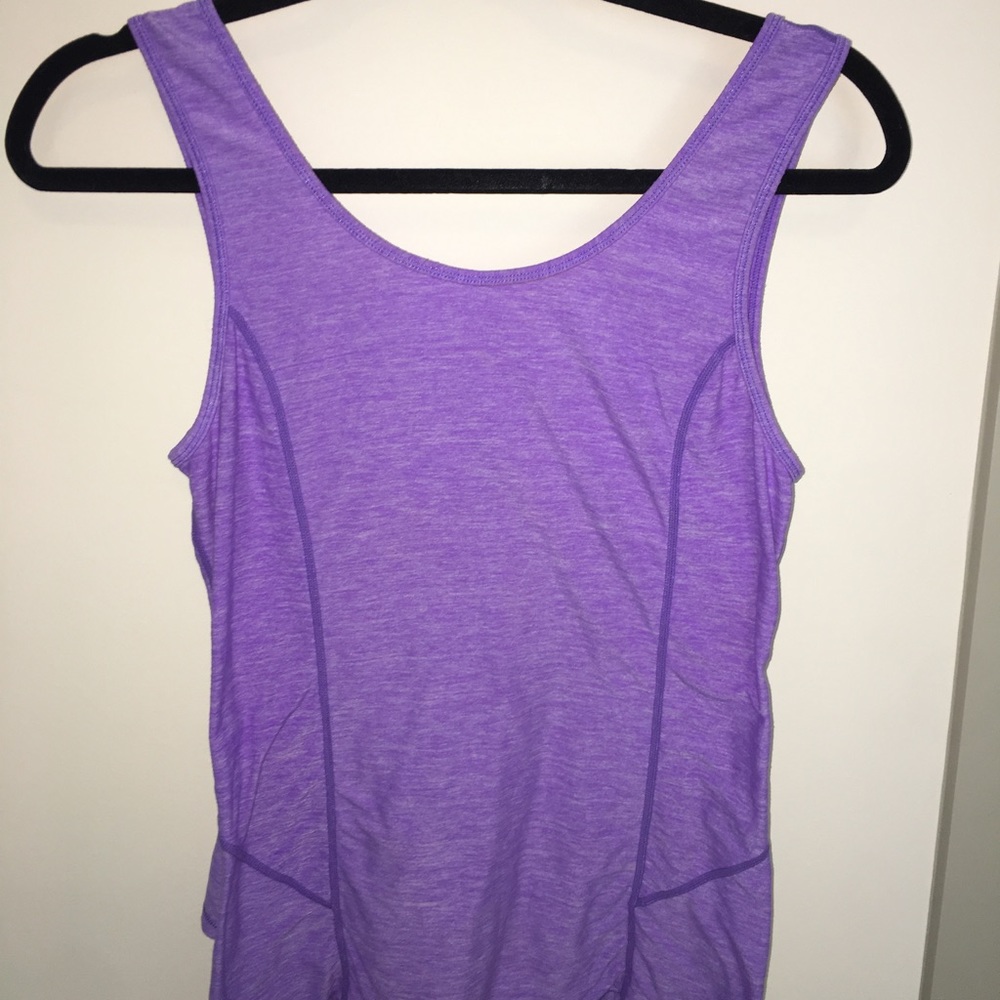 Lululemon ruffle workout top size 6